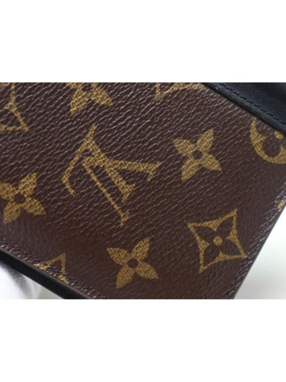 Louis Vuitton Portefeuille Brazza Monogram Macassar Bifold Wallet